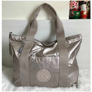 Kipling Era M @ Metallic Glow