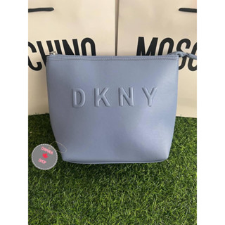 DKNY Makeup Pouch🩵🩵🩵