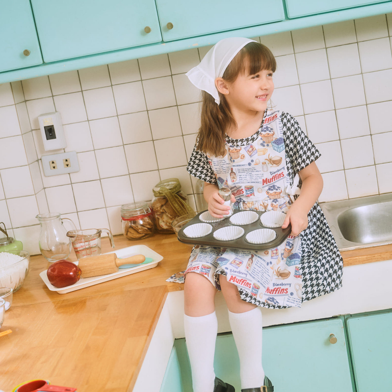 BABA BAKES 01 (Apron Dress) ชุดเดรส ชุดกระโปรง เสื้อผ้าแฟชั่นสำหรับเด็ก Premium Silk Satin