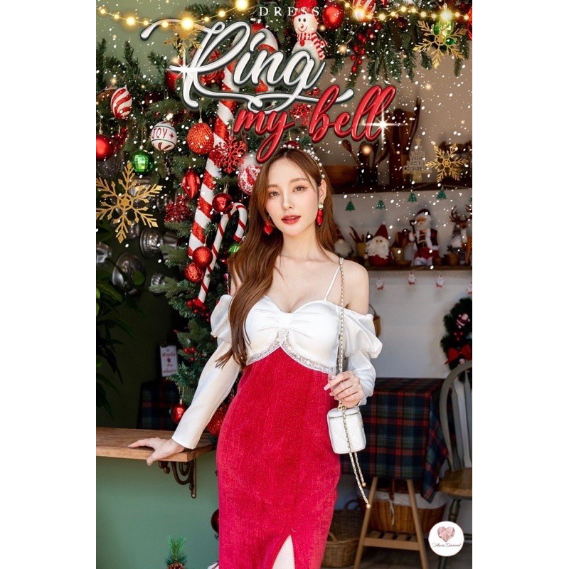 ส่งต่อเดรสยาวผ่าข้าง สายเดี่ยวแขนตุ๊กตา งานทูโทน2สี ผ้ากำหยี่และไหมอิตาลีลุกไม้อย่างดี ไซส์L งานป้าย maria dimond