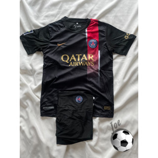 ชุดบอล PSG (Black) เสื้อบอลและกางเกงบอลผู้ชาย ปี 2022-2023 ใหม่ล่าสุด