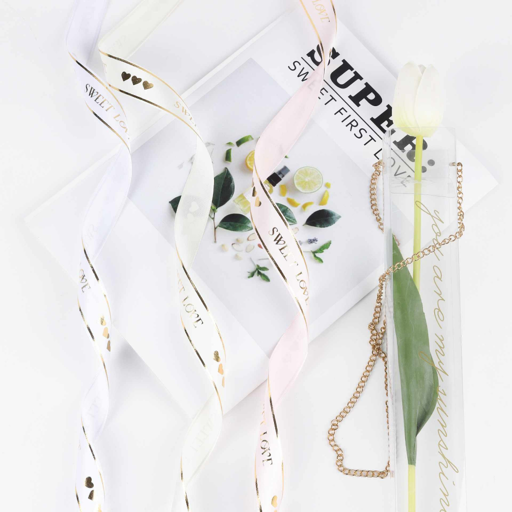 ริบบิ้นผ้าซาตินลาย SWEET LOVE ลายพิมพ์สีทอง กว้าง 2.5 ซม. ยาว 40 หลา (สินค้าพร้อมส่ง) ริบบิ้นผูกกล่องของขวัญ กล่องเค้ก - รูปที่ 5