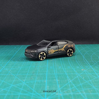 majorette lamborghini urus สีดำ ลายทอง หายาก