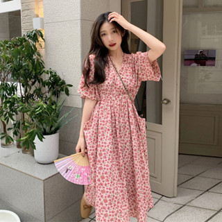🌸Allure dress🌸เดรสลายดอกไม้ฝรั่งเศสผู้หญิงฤดูร้อนสีชมพูเอวสลิมมิ่งคอวีเดรสแขนสั้น