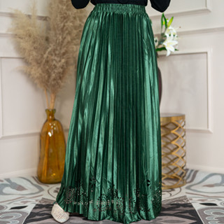 กระโปรงยาวแฟชั่นอิสลาม สไตล์อัดพลีทปักลายชายกระโปรง เอวยางยื…