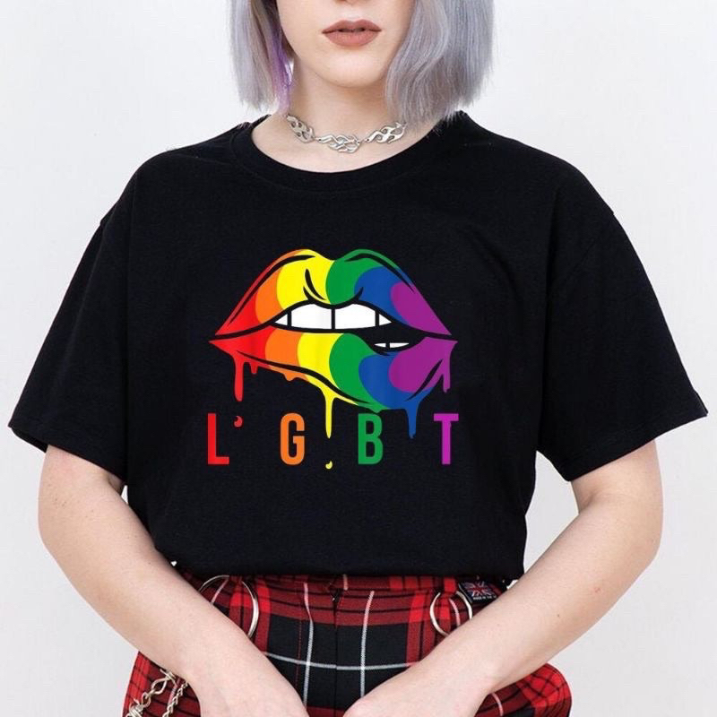 เสื้อยืดลาย “LGBTQ” ผ้าคอตตอน100% พร้อมส่งเนื้อผ้าดี💕💕😍