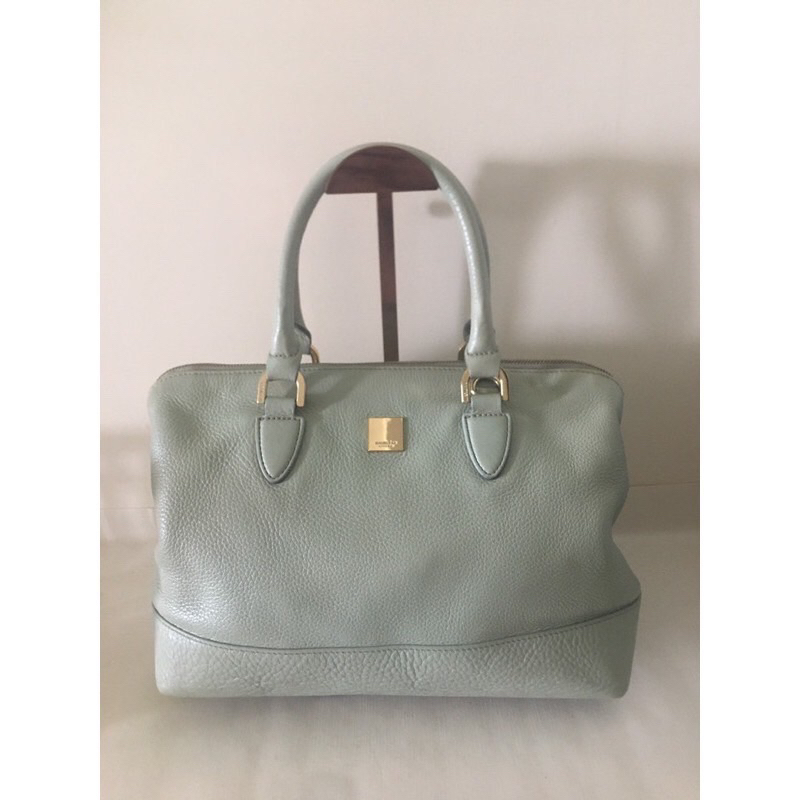 กระเป๋าถือ/สะพาย กระเป๋าทำงาน แบรนด์ double M milano จาก Italy ให้สีเขียว มัจฉะ สภาพใหม่ 98% 4*12*9