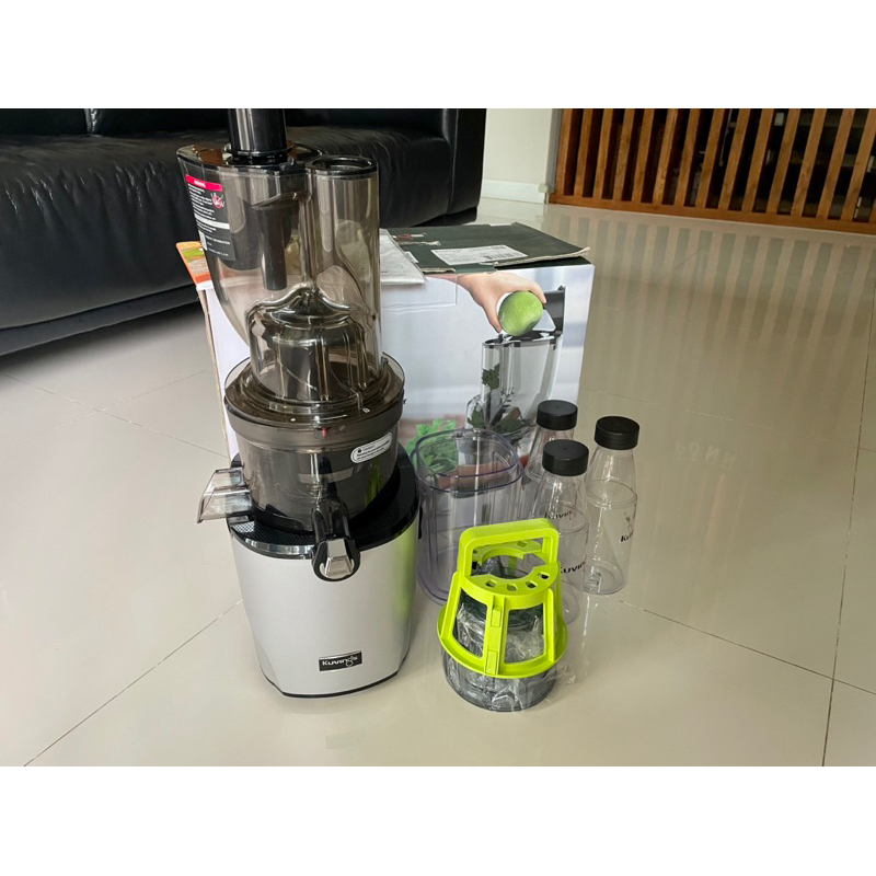 Kuvings เครื่องสกัดเย็น รุ่น REVO830 (สภาพ 98%)