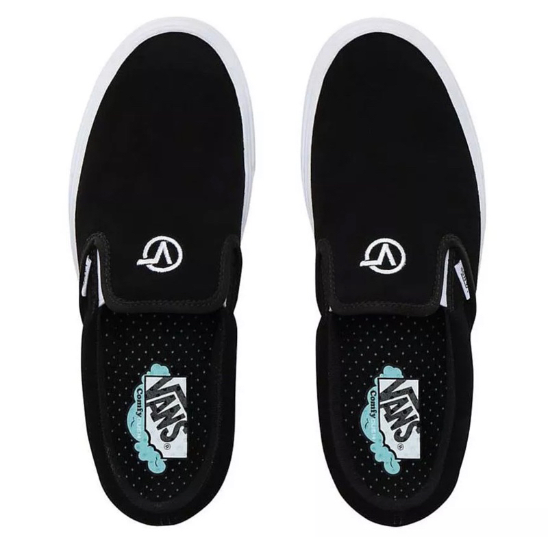 VANS Distort Comfycush Slip-on รองเท้าผ้าใบ แวนส์ แท้ (มือสองสภาพดี)