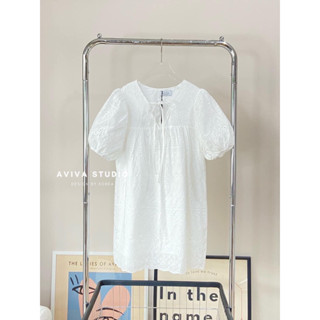มินิเดรสลายฉลุ งานป้าย Aviva