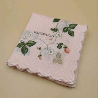 ผ้าเช็ด​หน้า​ Wedgwood wild strawberry สีส้มอ่อน