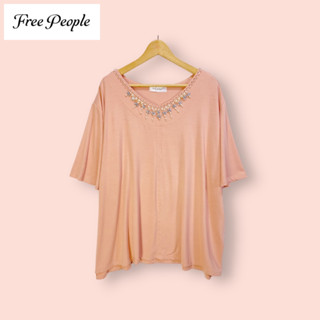 เสื้อ Free people ผ้ายืดสเปนเดคอย่างดี  ไซด์ -  3L   อก 58+ ยาว 30 นิ้ว เสื้อทรงสวยน่ารักมาก oversize แต่งเพชรสวย