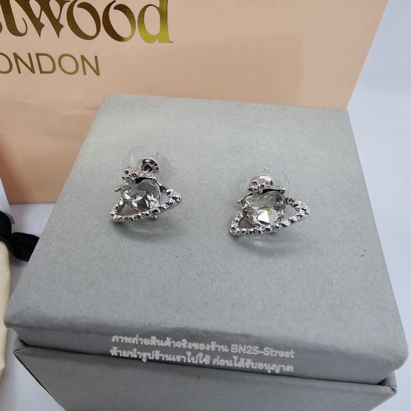 Vivienne Westwood Reina Earring วิเวียน ต่างหูจี้ดาวเสาร์ ล้อมเพชร งานอะไหล่เงิน พร้อมจัดส่ง