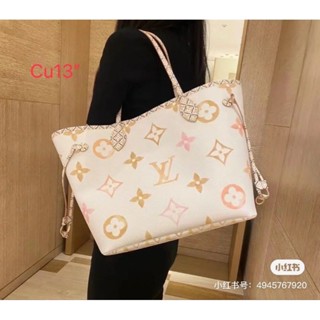 พร้อมส่ง กระเป๋าสะพายไหล่ shopping bag size 13" LV