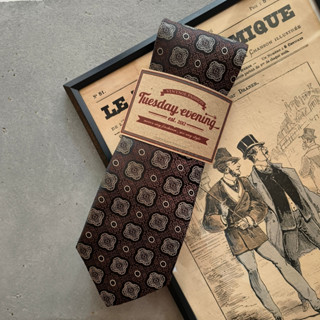 เนคไทลายวินเทจสีน้ำตาล Necktie Geometry Vintage Hickory Brown | 8cm