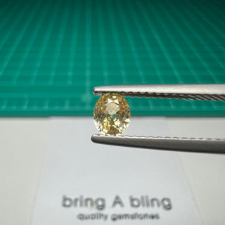 บุษราคัม (yellow sapphire) 0.47 ct (4.89x4.12x2.63)มม พลอยสีเหลืองสวย ใสสะอาด