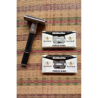 vintage Gillette Adjustable 1-9 safety razor made in USA