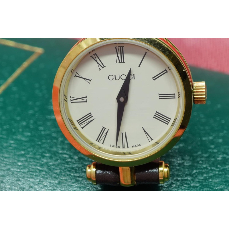 Gucci gq2000l แท้ กล่องคู่มือ card ครบๆ