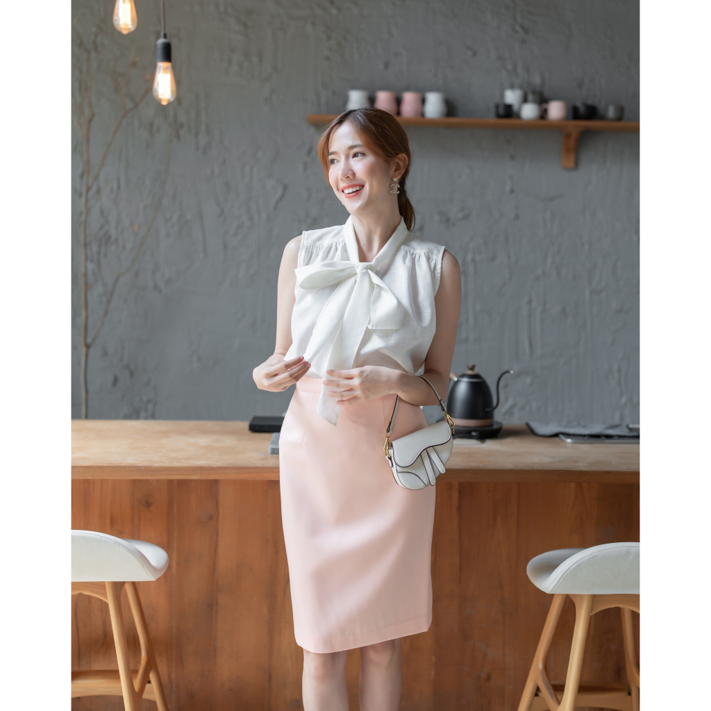 [Mindy] เสื้อแขนกุด งานผ้าลินิน เสื้อใส่ซัมเมอร์ ใส่สบาย ใส่ทำงานเข้ากับสูท