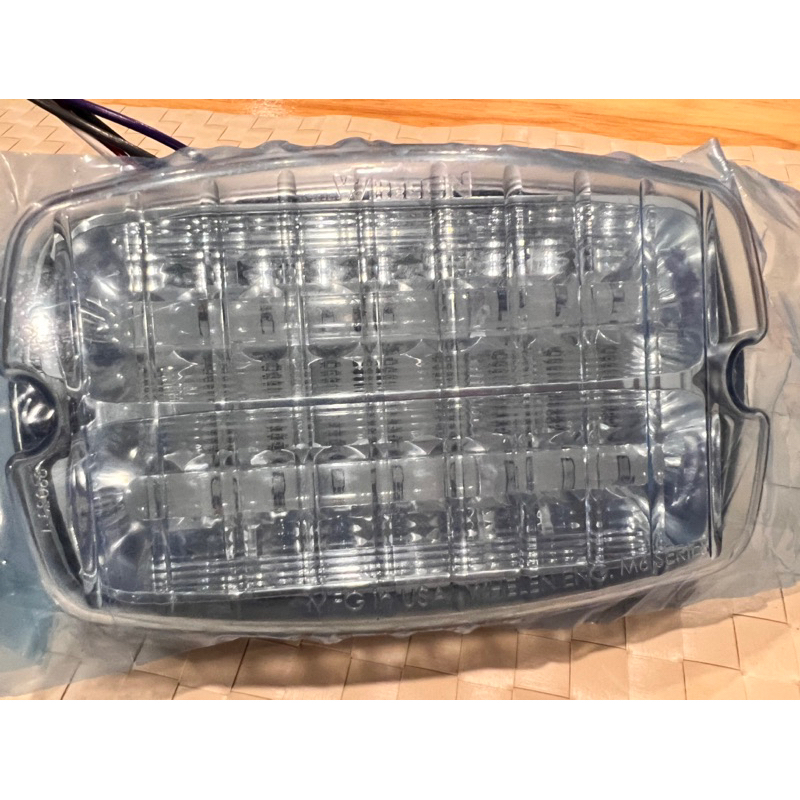 ไฟไซเรน Whelen M6 Super LED สี 🔴มี DVI ของแท้จากอเมริกา สินค้าขายเป็นคู่ ส่งฟรี!! ของใหม่ในห่อ ยังไม