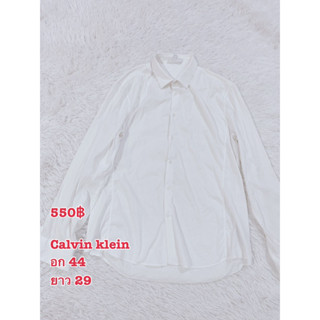 Calvin klein เสื้อเชิ้ต ผ้าจะเป็นเส้นๆๆถี่ๆ