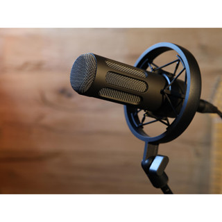 Beyerdynamic M 70 PRO X: Microphone for streaming &amp; podcasts