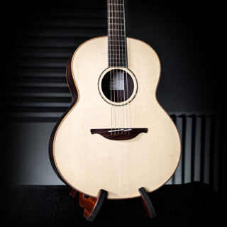 กีต้าร์โปร่ง Lowden F-35 AAAA ADIRONDACK / INDIAN ROSEWOOD กีตาร์ Acoustic Guitar กีตาร์โปร่ง