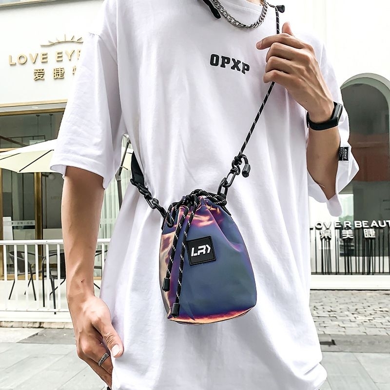 (8078) กระเป๋าสะพายข้าง หูรูด สีน้ำเงิน สะท้อนแสงได้ ผ้ากันน้ำ ใส่โทรศัพท์มือถือ