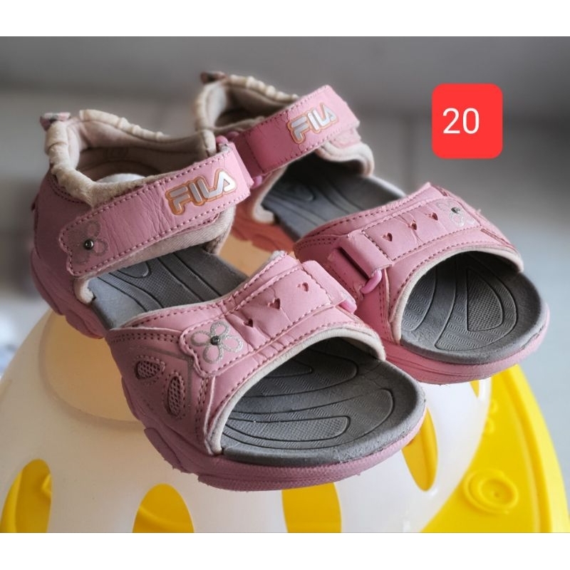 FILA  รองเท้าแตะ ยาว 20 cm.