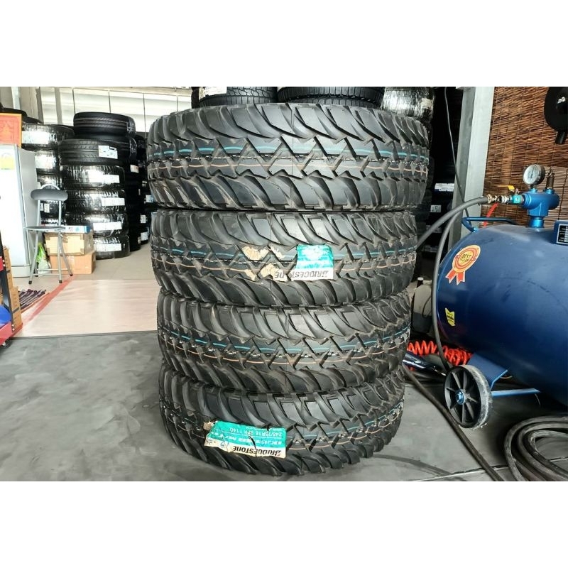 ยางใหม่ค้างปี 245/75R16 Bridgestone Dueler M/T (Made in Indonesia)ผลิตปี 2019 พร้อมจุ๊บลม 4 ตัว ประกันบวม 2 ปี จัดส่งฟรี