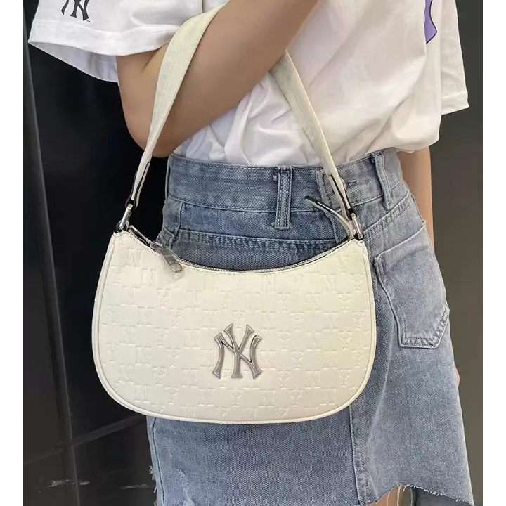 รุ่นใหม่ล่าสุด MLB-NYกระเป๋าใต้วงแขนผู้หญิง ทรงเสี้ยวพระจันทร์ สไตล์เกาหลี