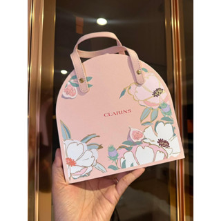 Clarins Peach​ Hand​ Bag สีพีชน่ารักอ่า ถือเป็นคุณนายเบย