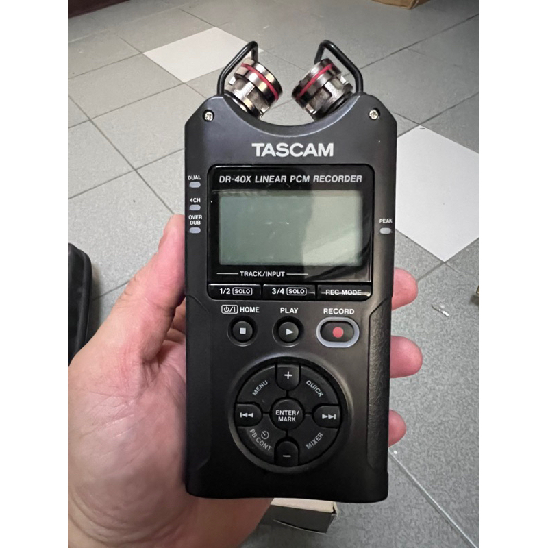 tascam dr40x มือสอง สภาพดีมาก แทบไม่ได้ใช้งาน หมดประกัน