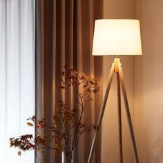 POLE  FLOOR LAMP WITH COTTON SHADE