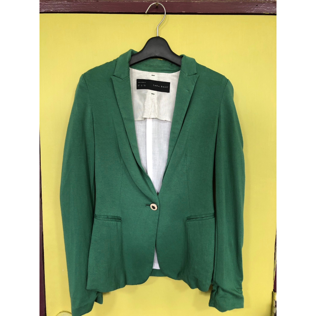 เสื้อสูท เสื้อคลุม เบลเซอร์ สีเขียว ผ้ายืด Brand ZARA Basic ของแท้ size xs-s สภาพใหม่