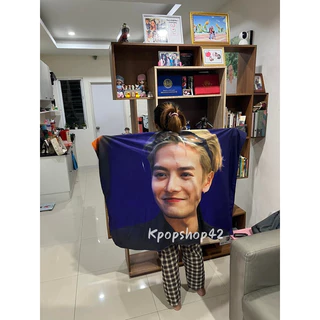 ผ้าห่มสกรีนรูปตามสั่ง แถมฟรีกระเป๋าใส่ผ้าห่ม จะแต่งรูปมาเองหรือให้ร้านแต่งให้ก็ได้ จะสกรีนตามภาพเลยก็ได้ค่ะ