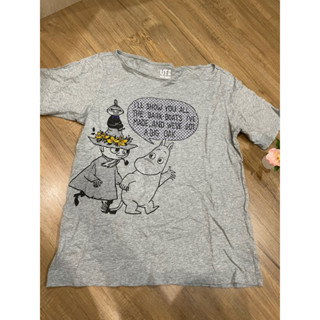 uniqlo xl เสื้อผู้หญิง moomin สภาพใหม่