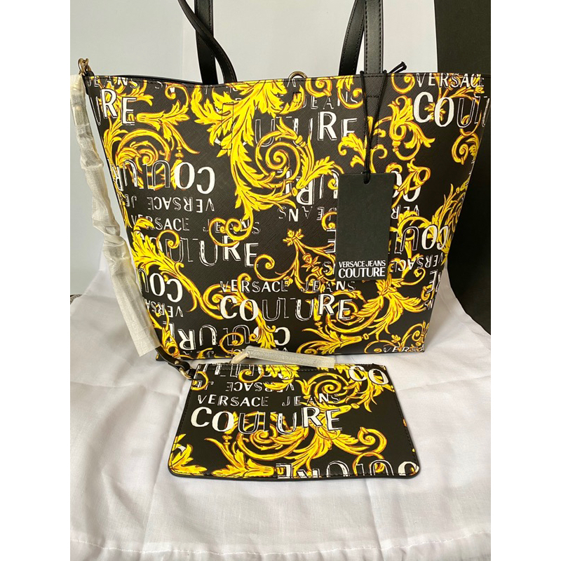 VERSACE JEANS COUTURE Tote Bag กระเป๋าสะพายไหล่ เวอร์ซาเช่ ลายบาร็อค สีดำทอง shopping bag กลับด้านได