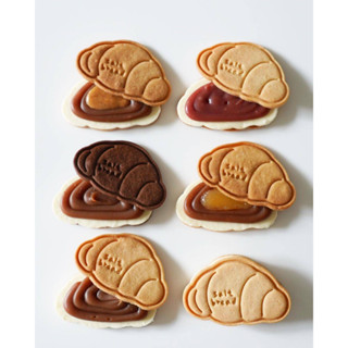 แม่พิมพ์บิสกิต แม่พิมพ์คุกกี้ ลายขนมปัง cookie cutter พลาสติก