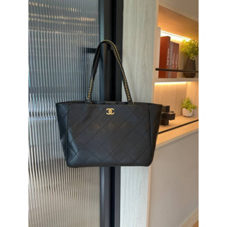 CHANEL LEATHER TOTE BAG  จากงานพรีเมี่ยม VIP GIFT ไซส์ใหญ่