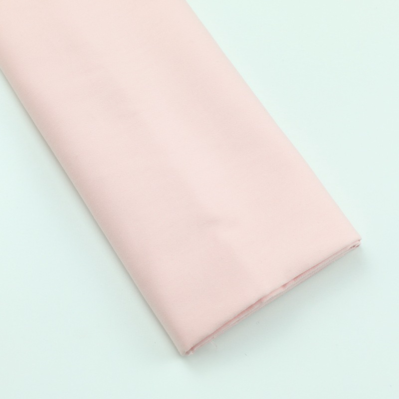 ผ้าคอตตอน 100% ทอทวิล ผ้าเมตร พิมพ์ลายหมี หน้ากว้าง 1.6 เมตร