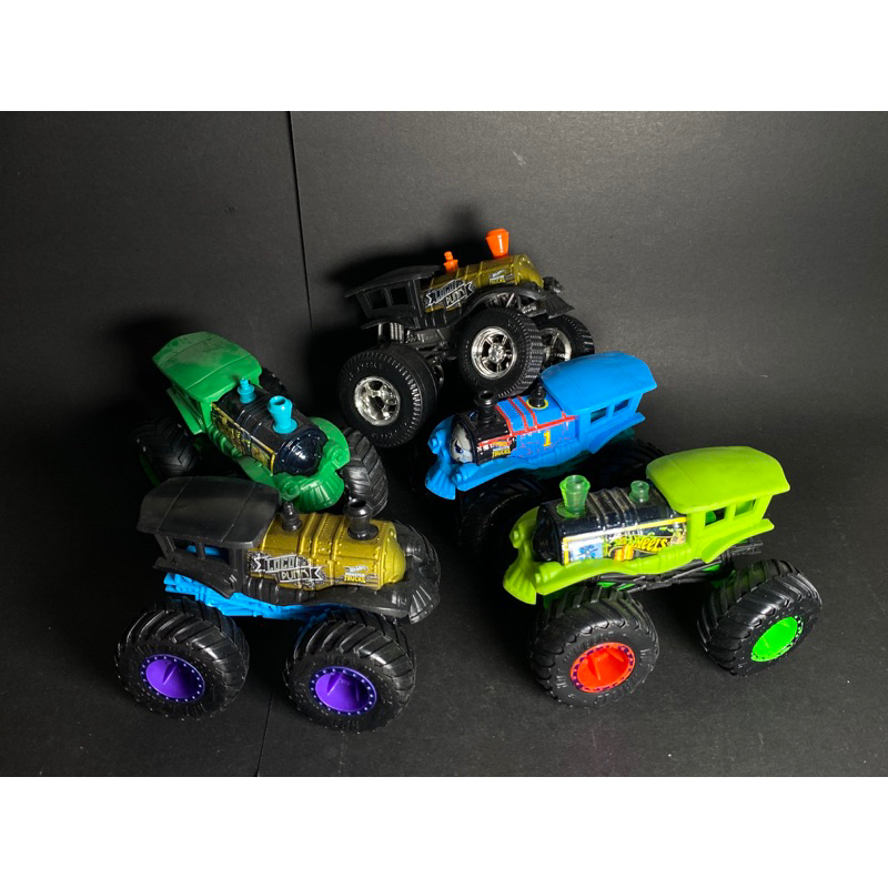 (10) Hot wheels Monster Truck LOCO PUNK (รถไฟ) Hot Wheels Monster Truck บิ๊กฟุต ล้อยาง ขนาด 1/64 รถนอกแพ็ค สภาพดี