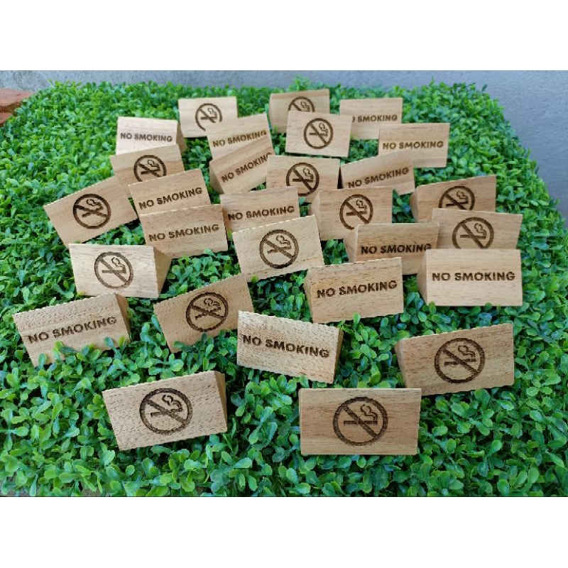 ป้ายตั้งโต๊ะไม้ ป้ายไม้ทรงสามเหลี่ยม ป้ายห้ามสูบบุหรี่ ป้ายตั้งโต๊ะ ทำจากไม้ยางพารา 5x5x8cm.(เลเซอร์ตามสั่งได้ค่ะ) - รูปที่ 7