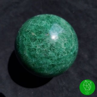 กรีนสตอเบอรี่​ควอตซ์​ทรงกลม Green Strawberry Quartz