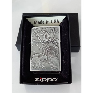 ZIPPO 20895 SOME THING  PATRIOTIC BRUSHED CHROME  EMBLEM ATTACHED   สีเงินผิวโครเมี่ยม ติดพิณนูนจากโรงงาน ลายนกอินทรี