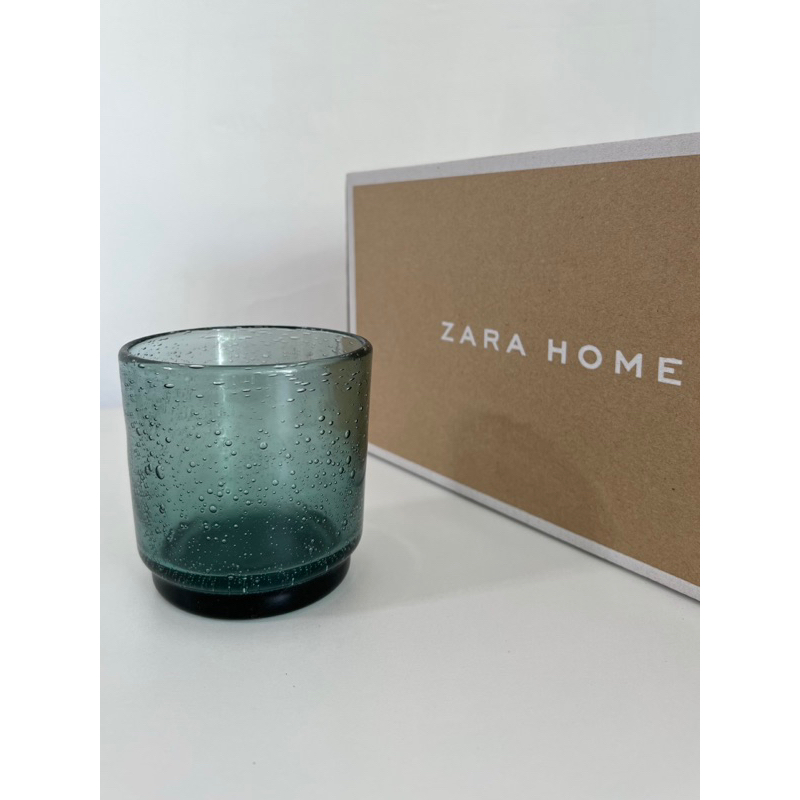 แก้วน้ำ แบรนด์ ZARA HOME ทำจากแก้ว แฮนด์เมด แต่ละใบดีเทลไม่เหมือนกัน สีเขียว