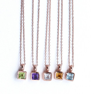 LUCY SUMMER Tiny Square Necklace สร้อยคอพร้อมจี้พลอยแท้ เจียรทรงสี่เหลี่ยม Silver 925