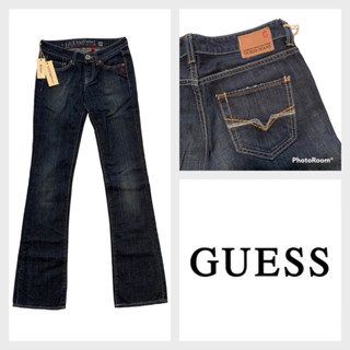 Guess(เกสส์) GS28 กางเกงขายาวผู้หญิง เอวต่ำ สียีนส์เข้ม ผ้านิ่ม ป้ายหนังสีน้ำตาล