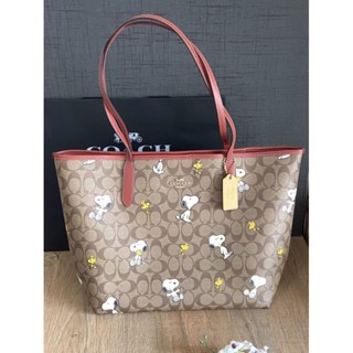 แท้💯% Coach X Peanuts CF166 City Tote In Signature Canvas