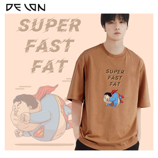 Delon เสื้อยืด AT53157 Over size รอบอก  48 นิ้ว ยาว 28นิ้ว  ผ้าคอตตอน  พิมพ์ลายซุปเปอร์แมน  T -Shirt / Unisex